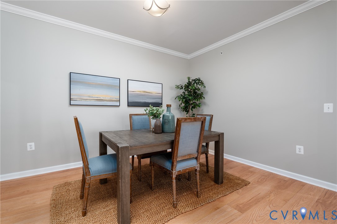 910 Westwood Village Way Unit#402