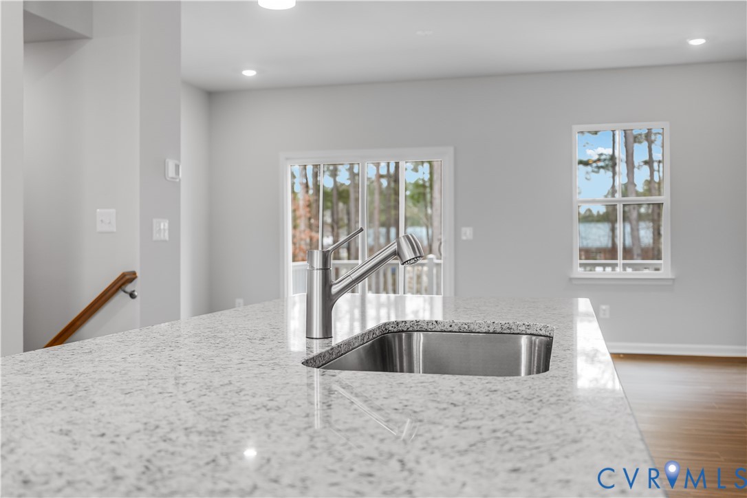 8728 Pioneer Hill Dr