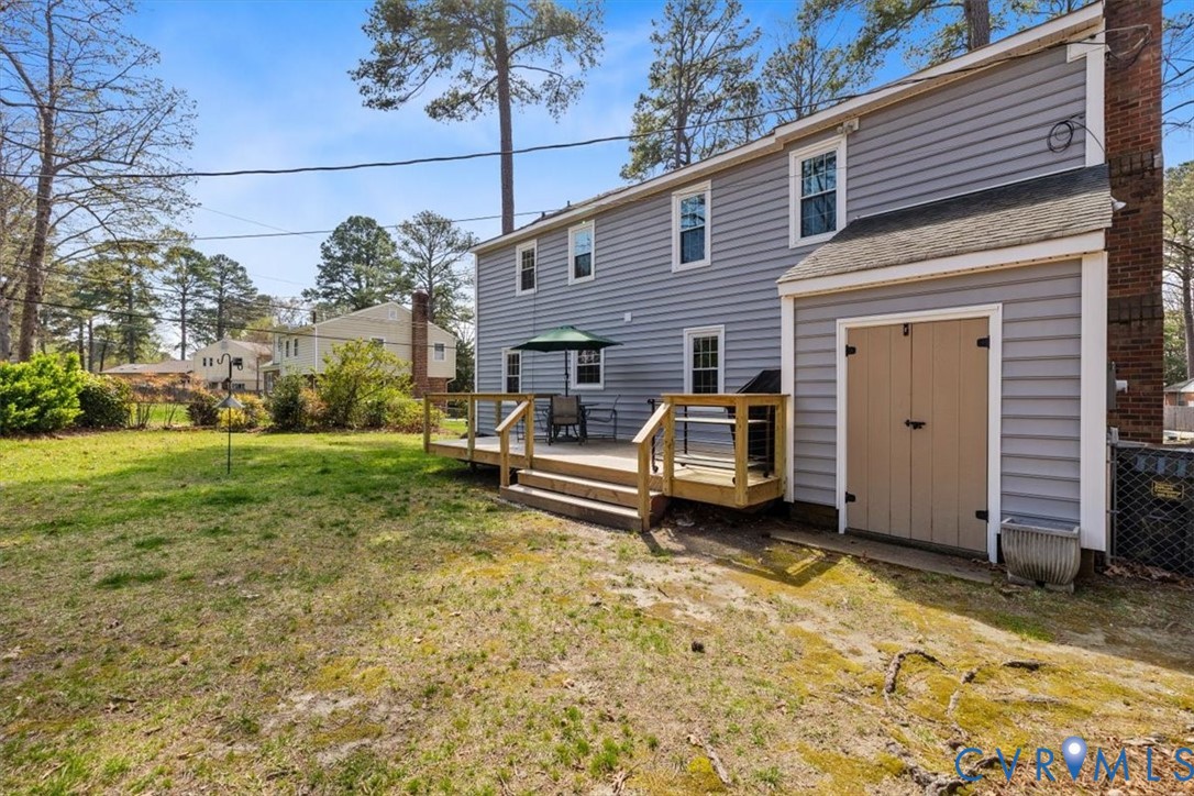 805 Farnwood Dr