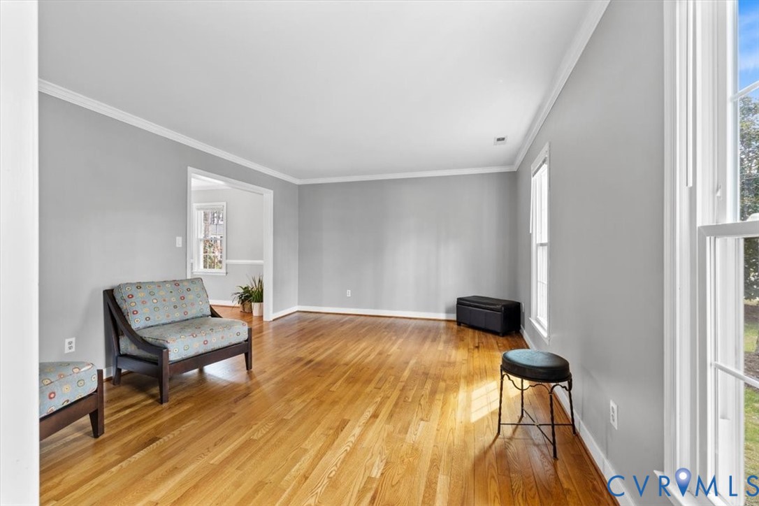805 Farnwood Dr