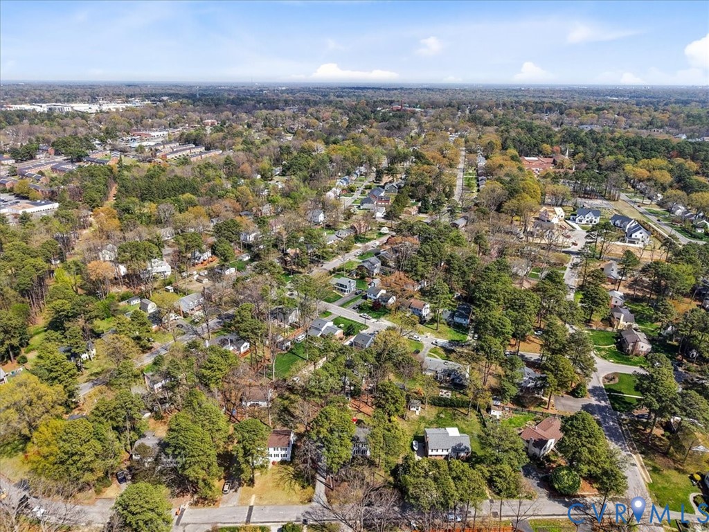 805 Farnwood Dr