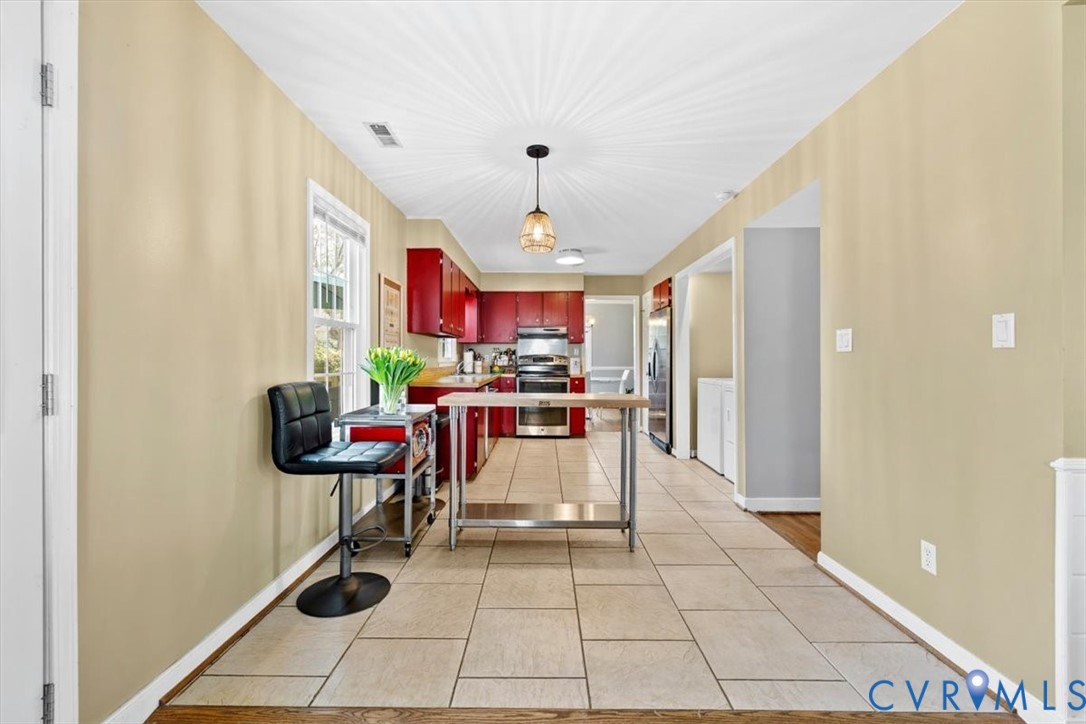 805 Farnwood Dr