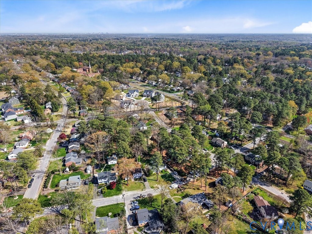 805 Farnwood Dr