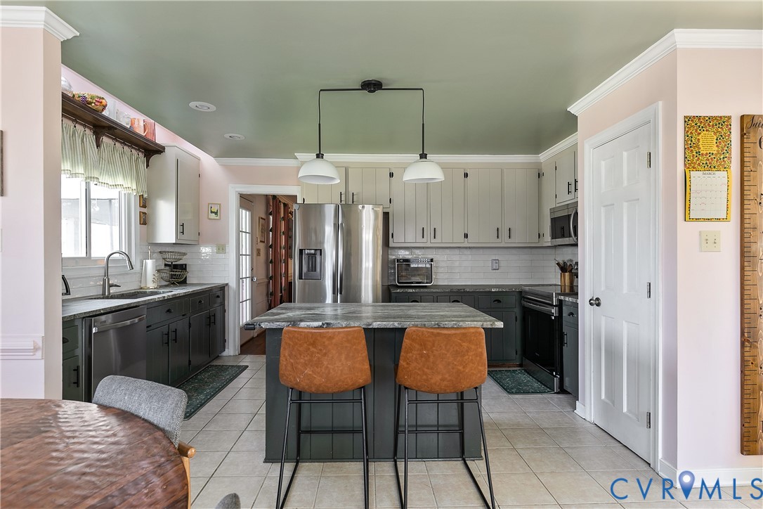 2734 Dalkeith Dr