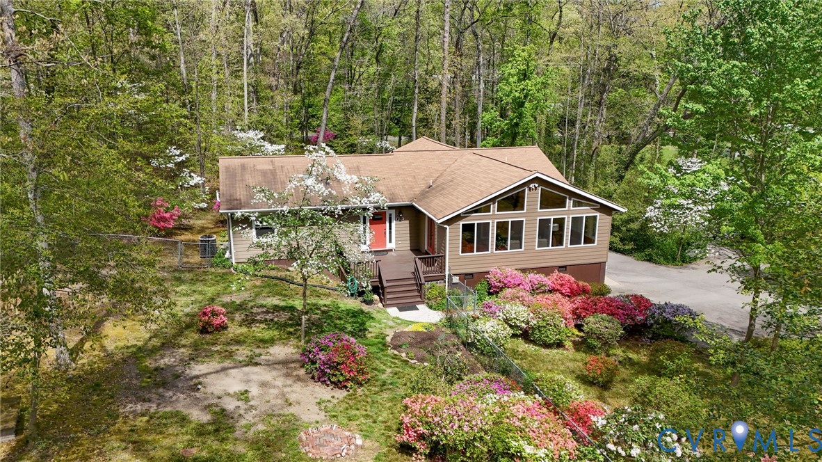 8001 Jahnke Rd