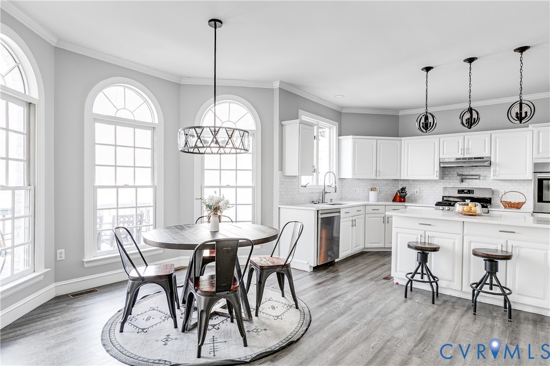 3455 E Brookland Manor Dr