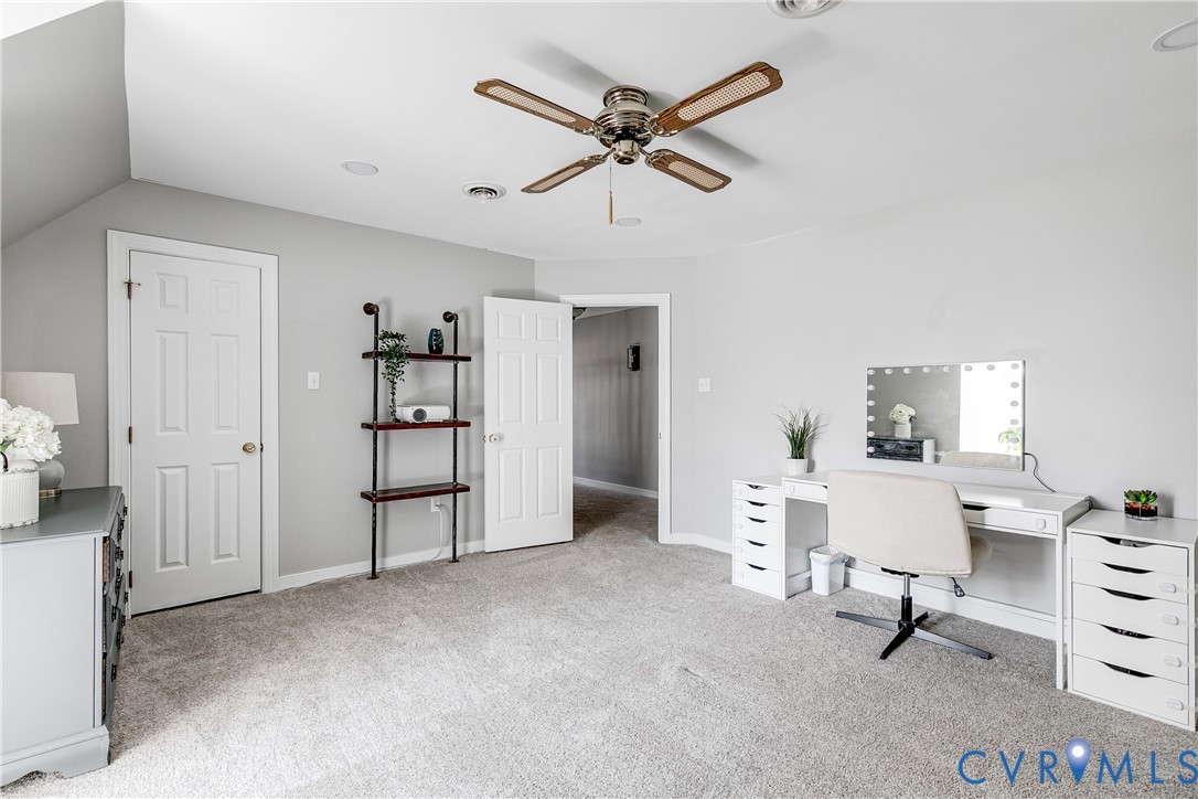 3455 E Brookland Manor Dr