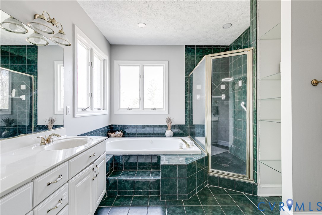 3455 E Brookland Manor Dr