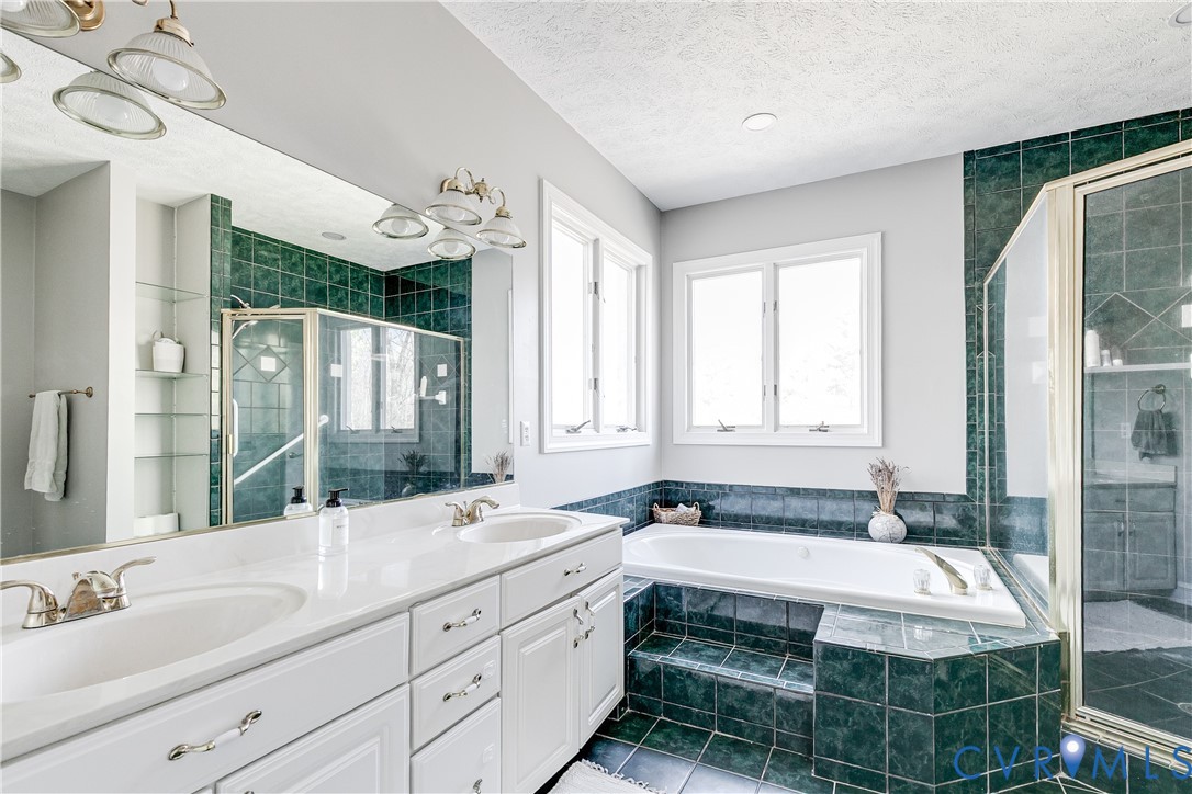 3455 E Brookland Manor Dr