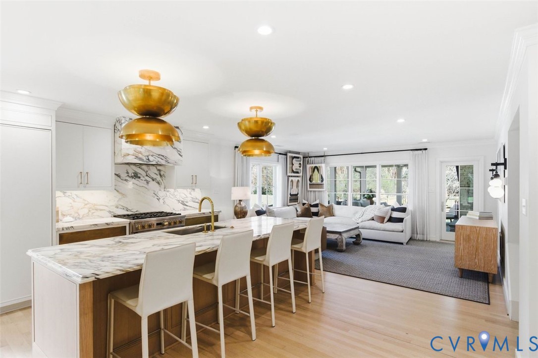37 Lexington Rd