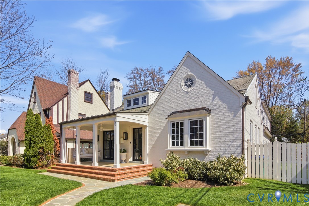 37 Lexington Rd