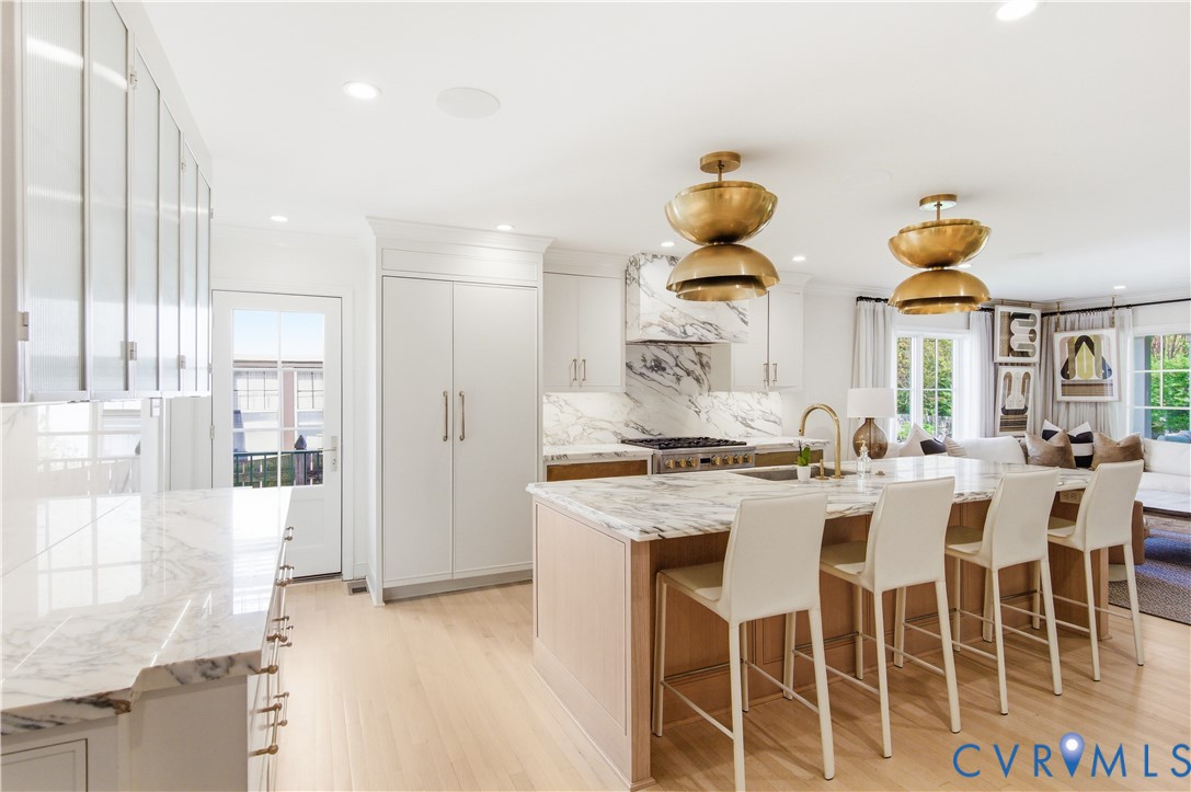 37 Lexington Rd