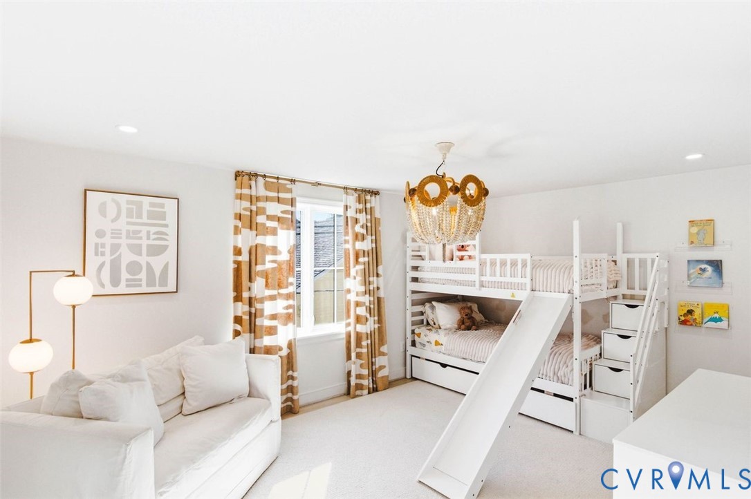 37 Lexington Rd