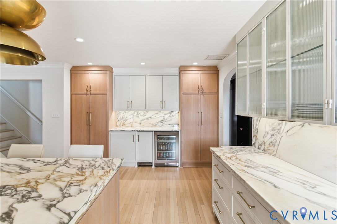 37 Lexington Rd