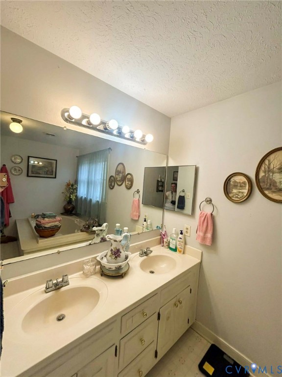 3804 Pheasant Chase Dr