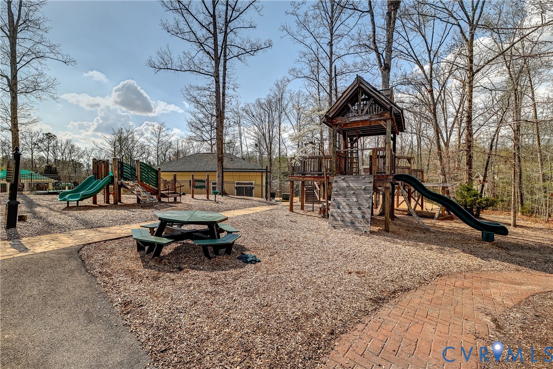 16506 Cheverton Ct