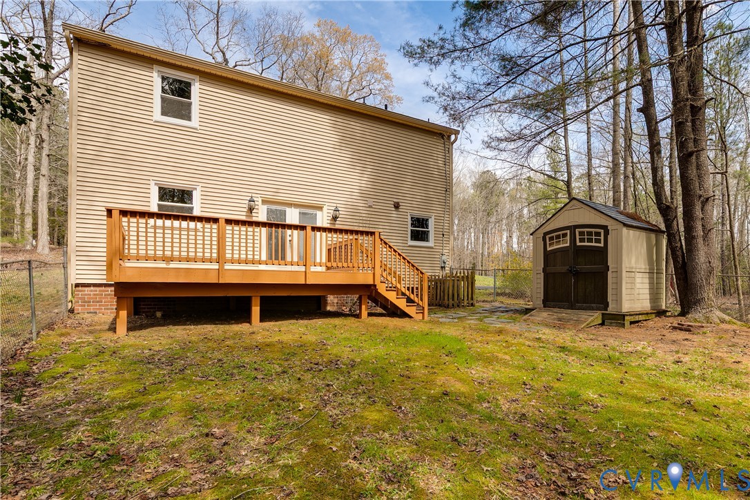 501 Rustic Dr