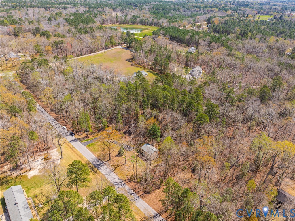 501 Rustic Dr