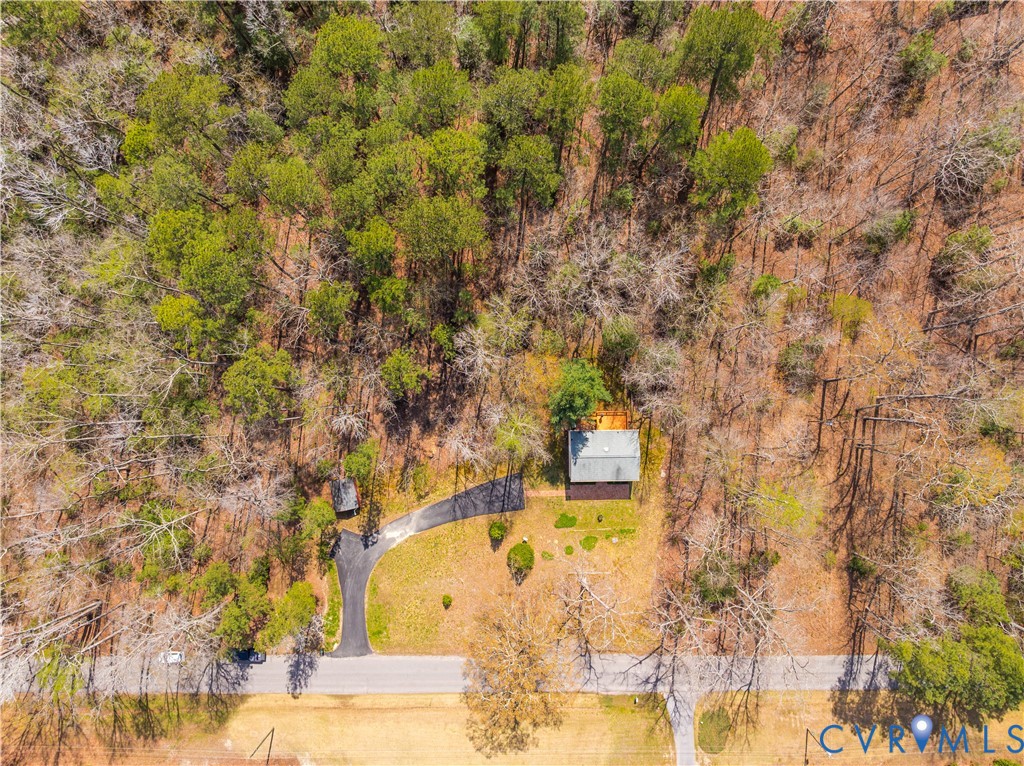 501 Rustic Dr