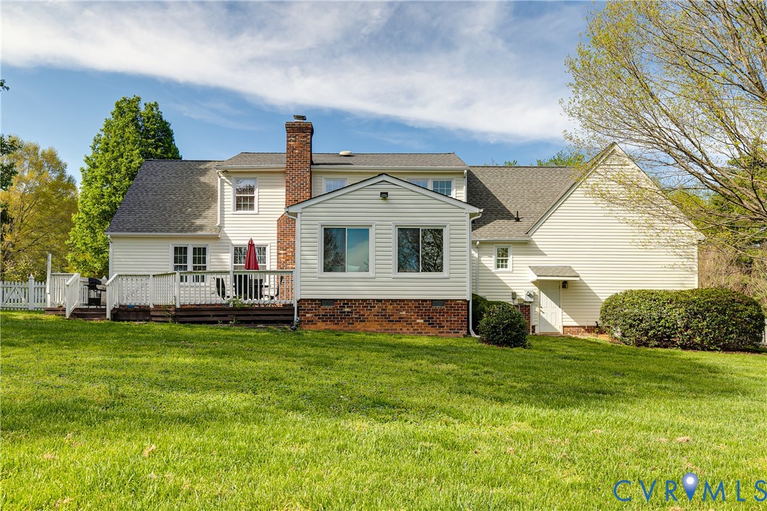 561 Fords Rd