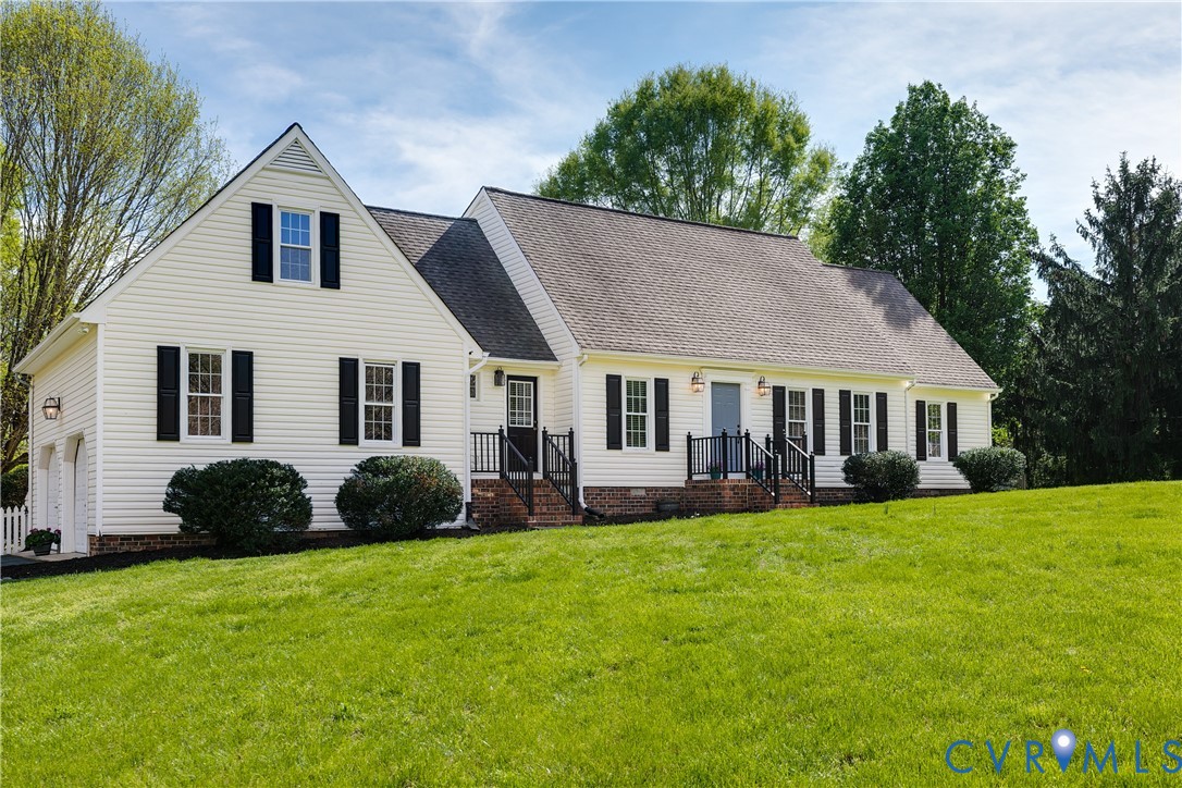 561 Fords Rd