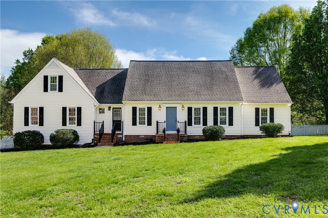561 Fords Rd