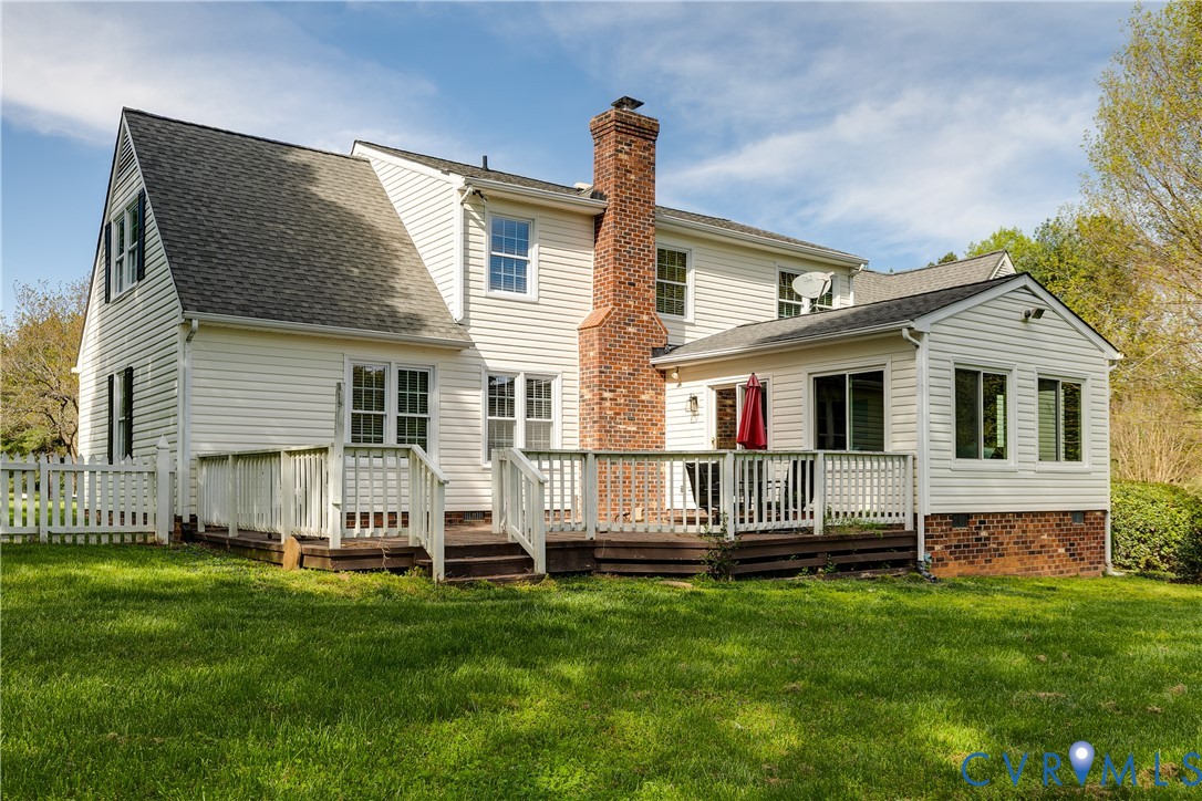 561 Fords Rd