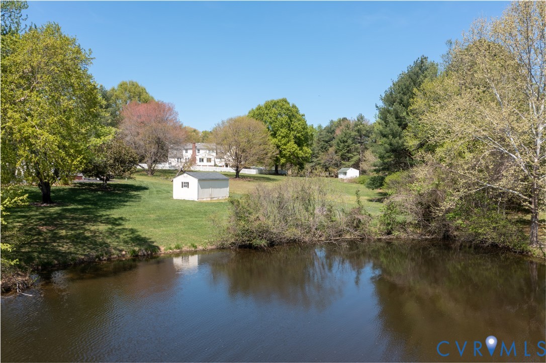 561 Fords Rd