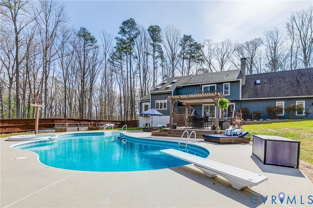2100 Huguenot Springs Rd