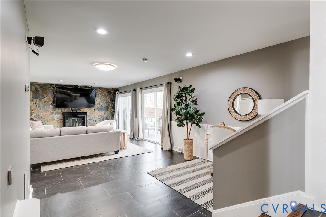 2100 Huguenot Springs Rd