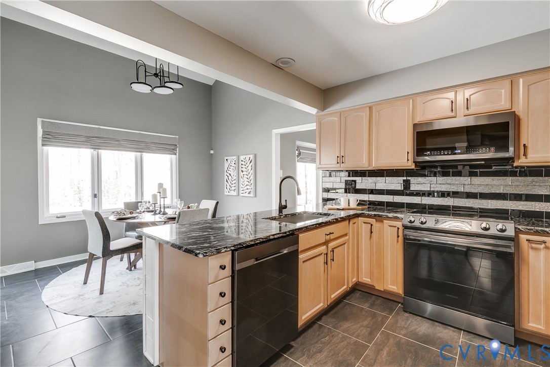 2100 Huguenot Springs Rd