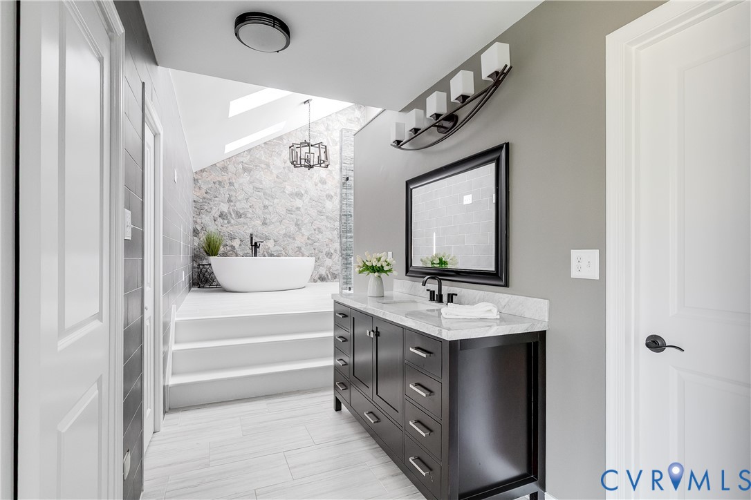 2100 Huguenot Springs Rd