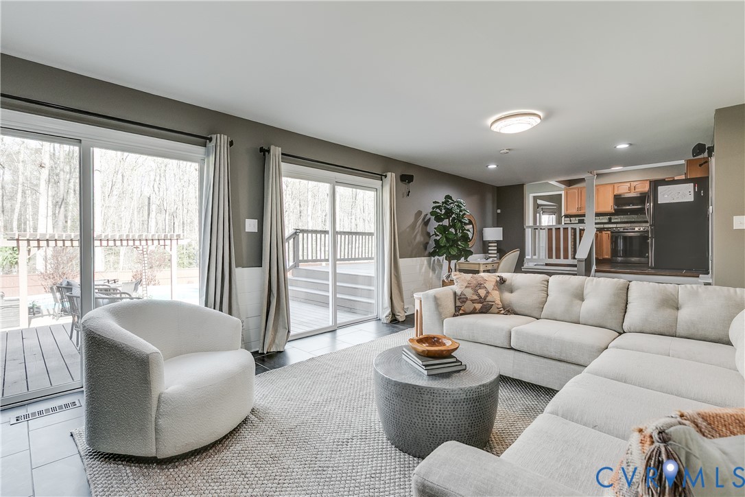 2100 Huguenot Springs Rd