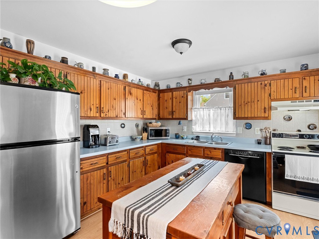 11937 Timber Trail Dr