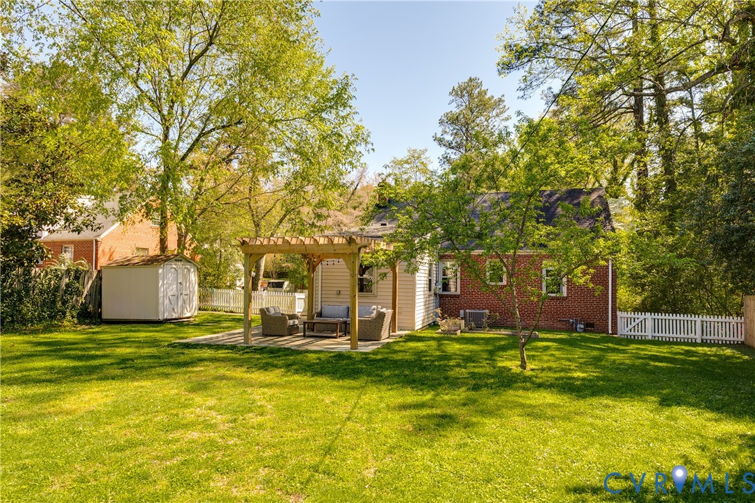 1214 Emily Ln