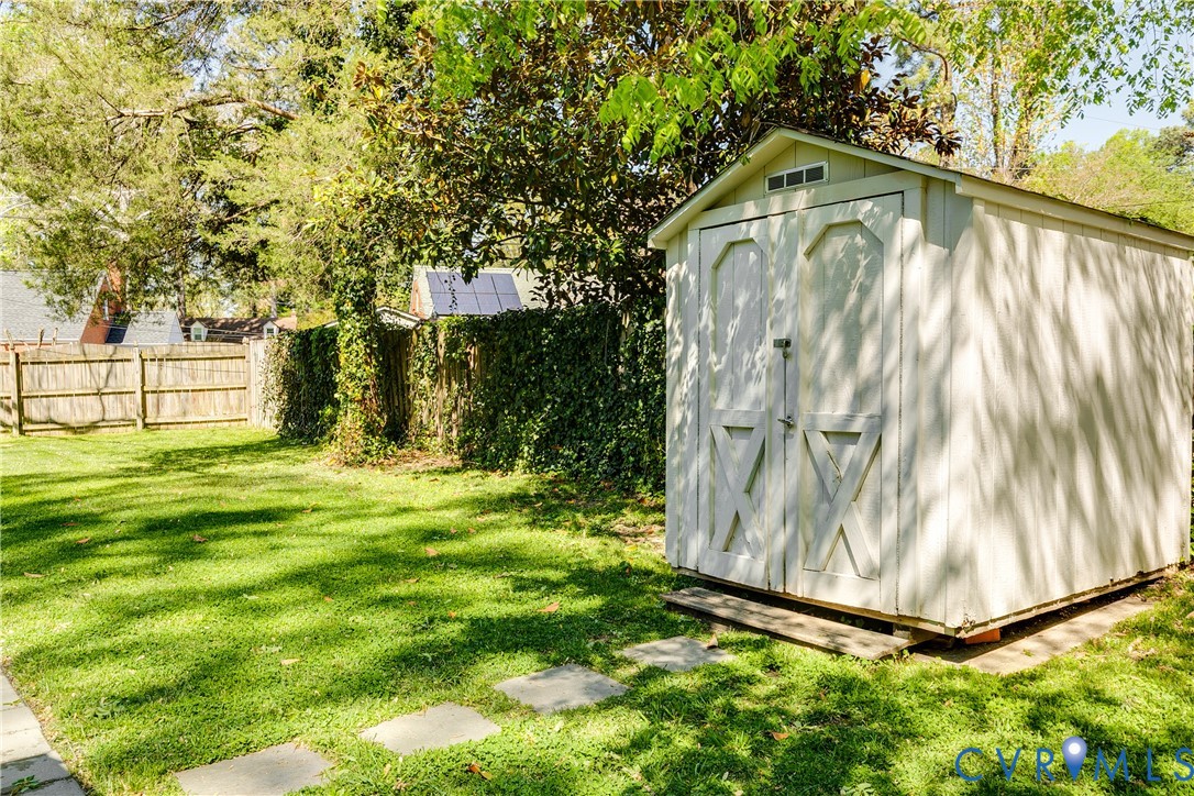 1214 Emily Ln