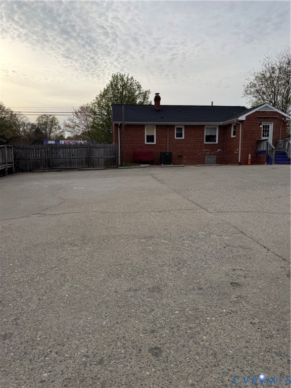 3201 & 3207 Broad Rock Blvd
