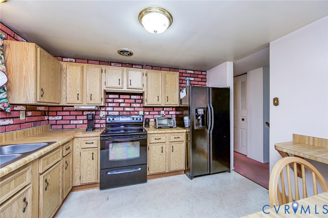 6203 Elmshadow Ct