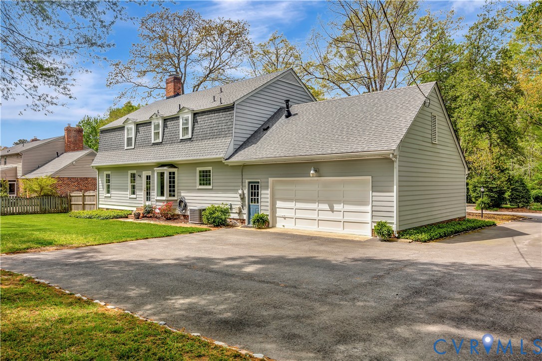 1605 Hearthglow Ln