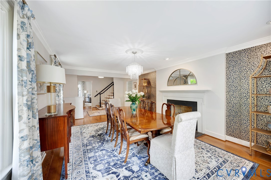 1605 Hearthglow Ln