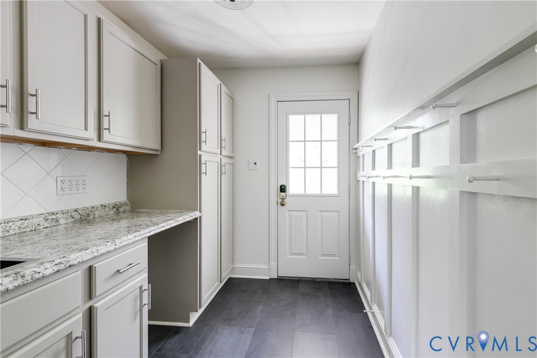 2321 Olde Stone Rd