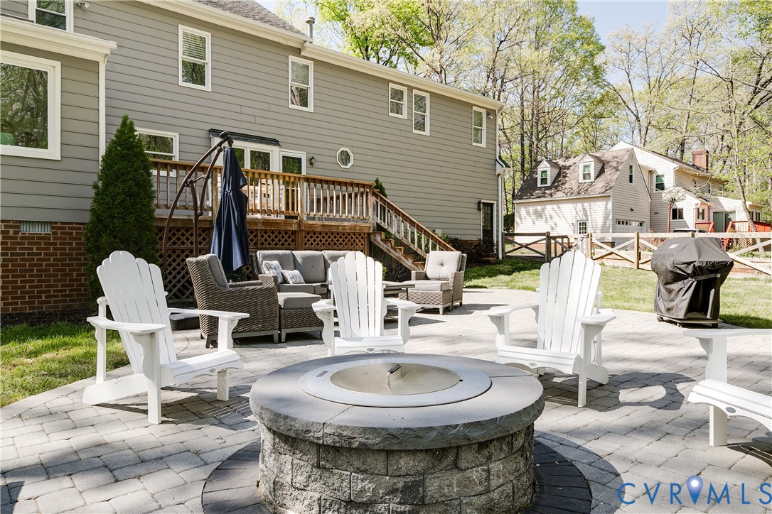2321 Olde Stone Rd