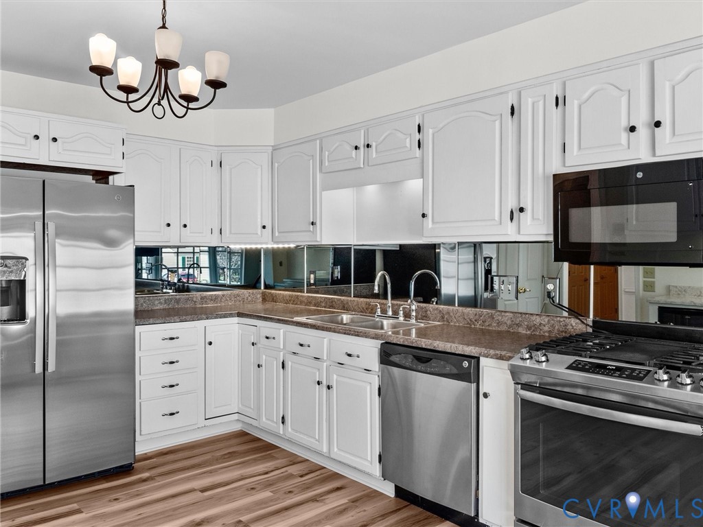 1115 Fort Hayes Dr