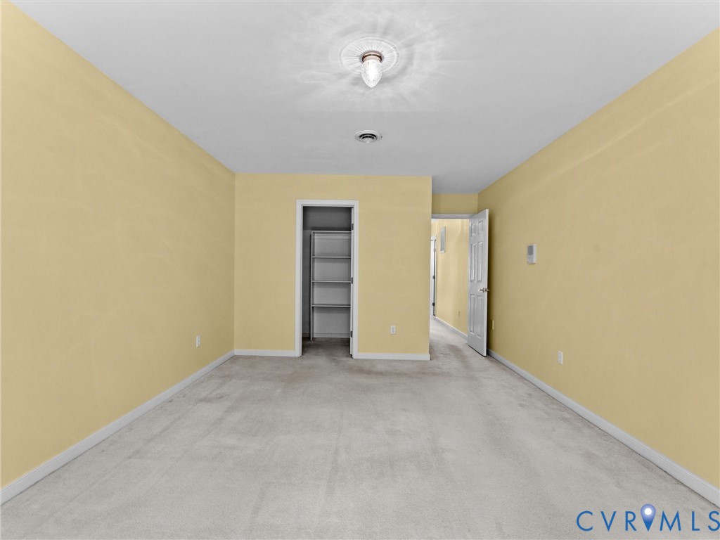 1115 Fort Hayes Dr