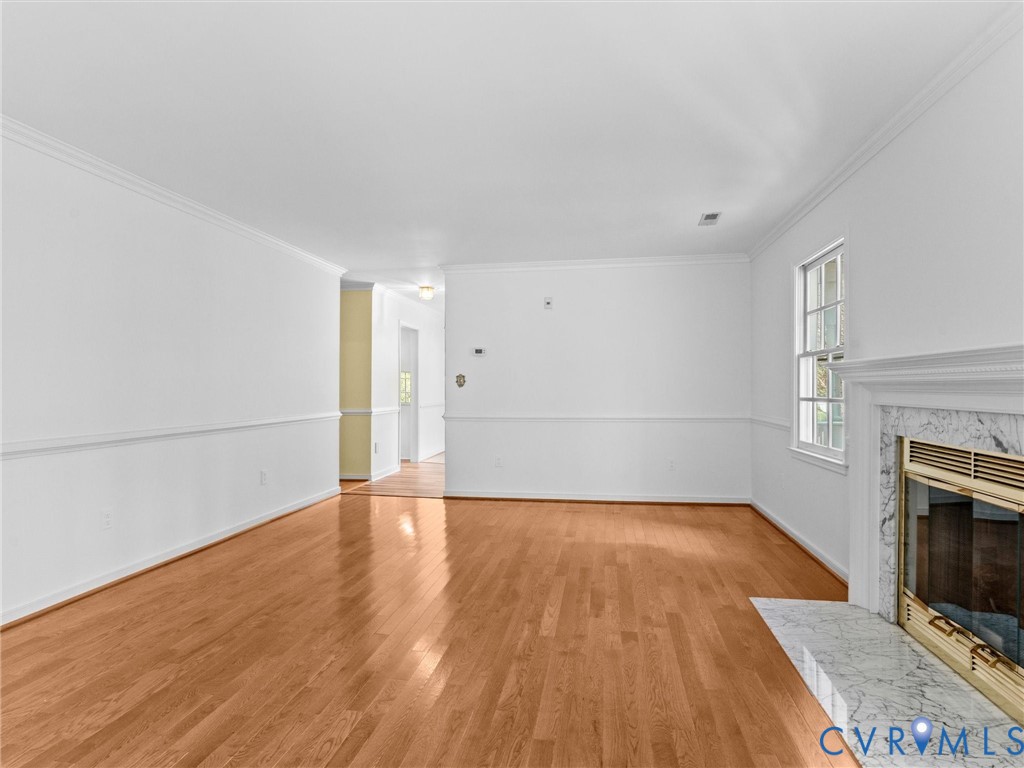 1115 Fort Hayes Dr