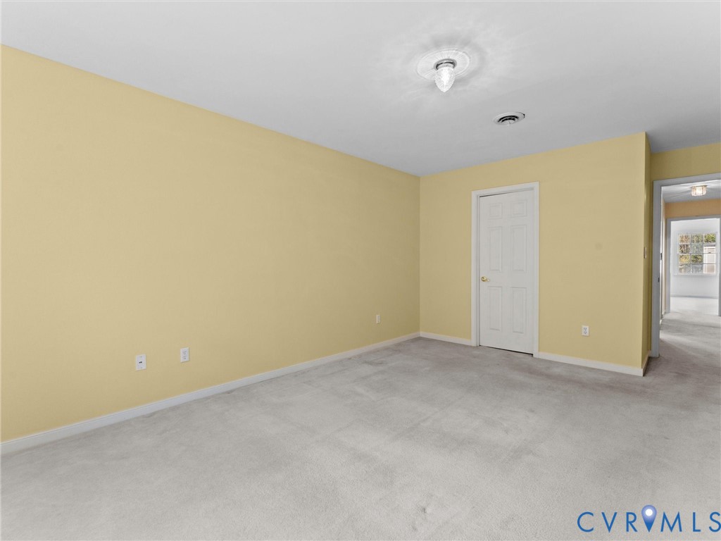 1115 Fort Hayes Dr