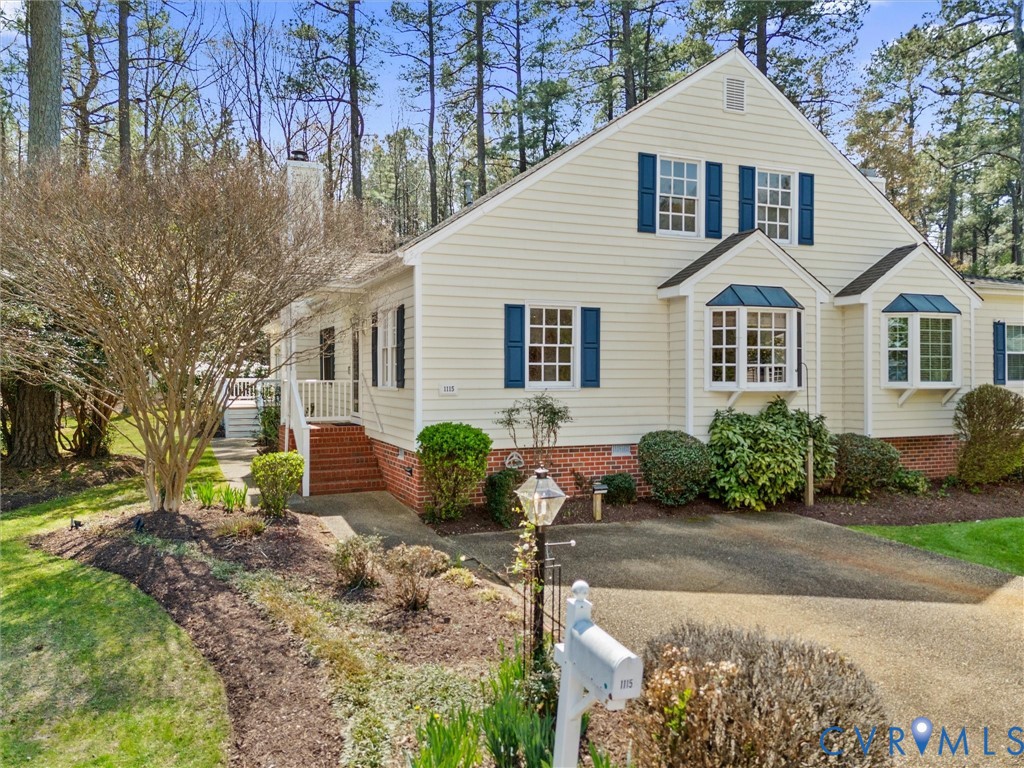 1115 Fort Hayes Dr