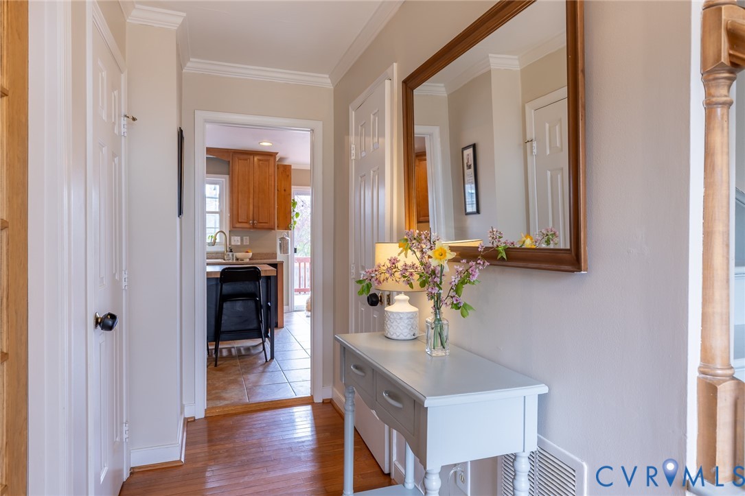 11317 Lady Slipper Ln