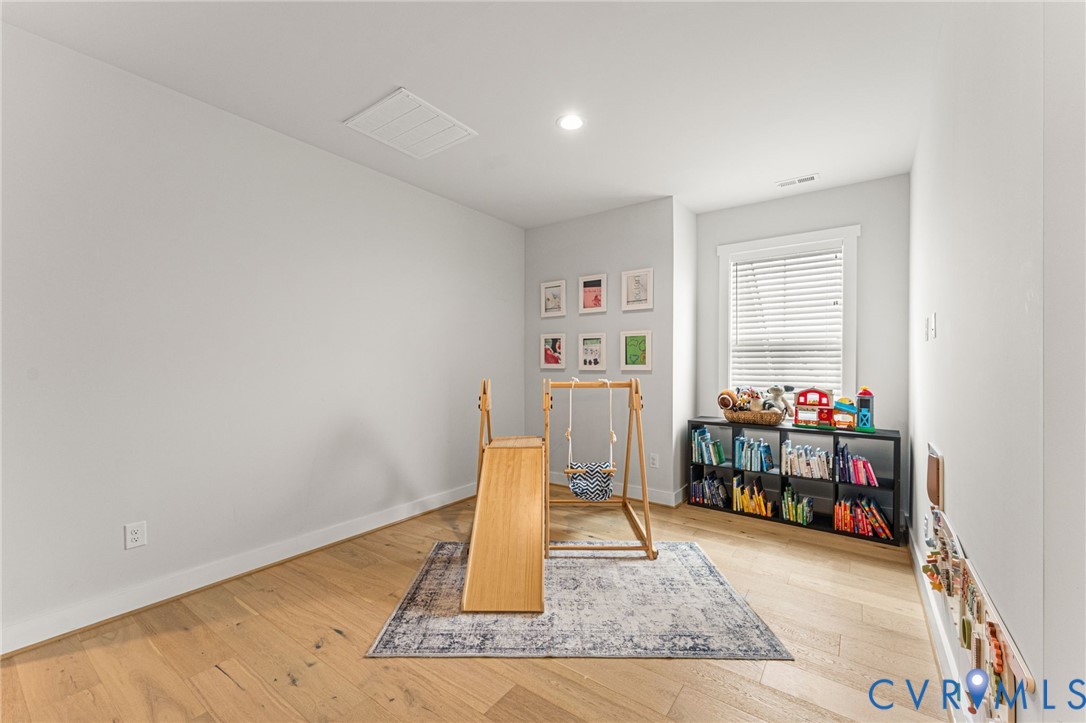 3706 Enmore Pl