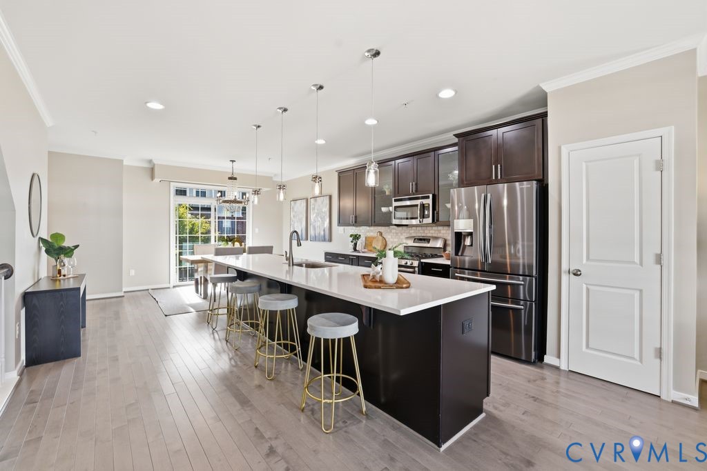 10933 Parkshire Ln